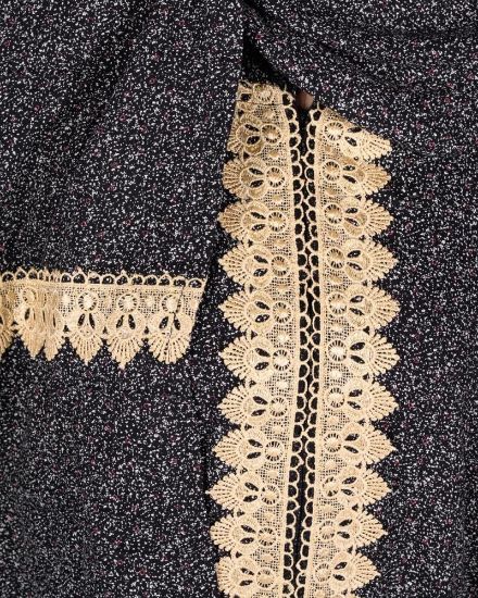 صورة شرشف صلاة نسائي مع غطاء رأس